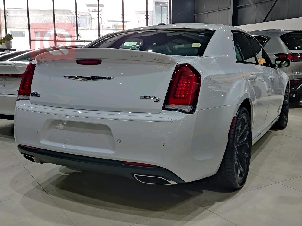 كرايسلر 300